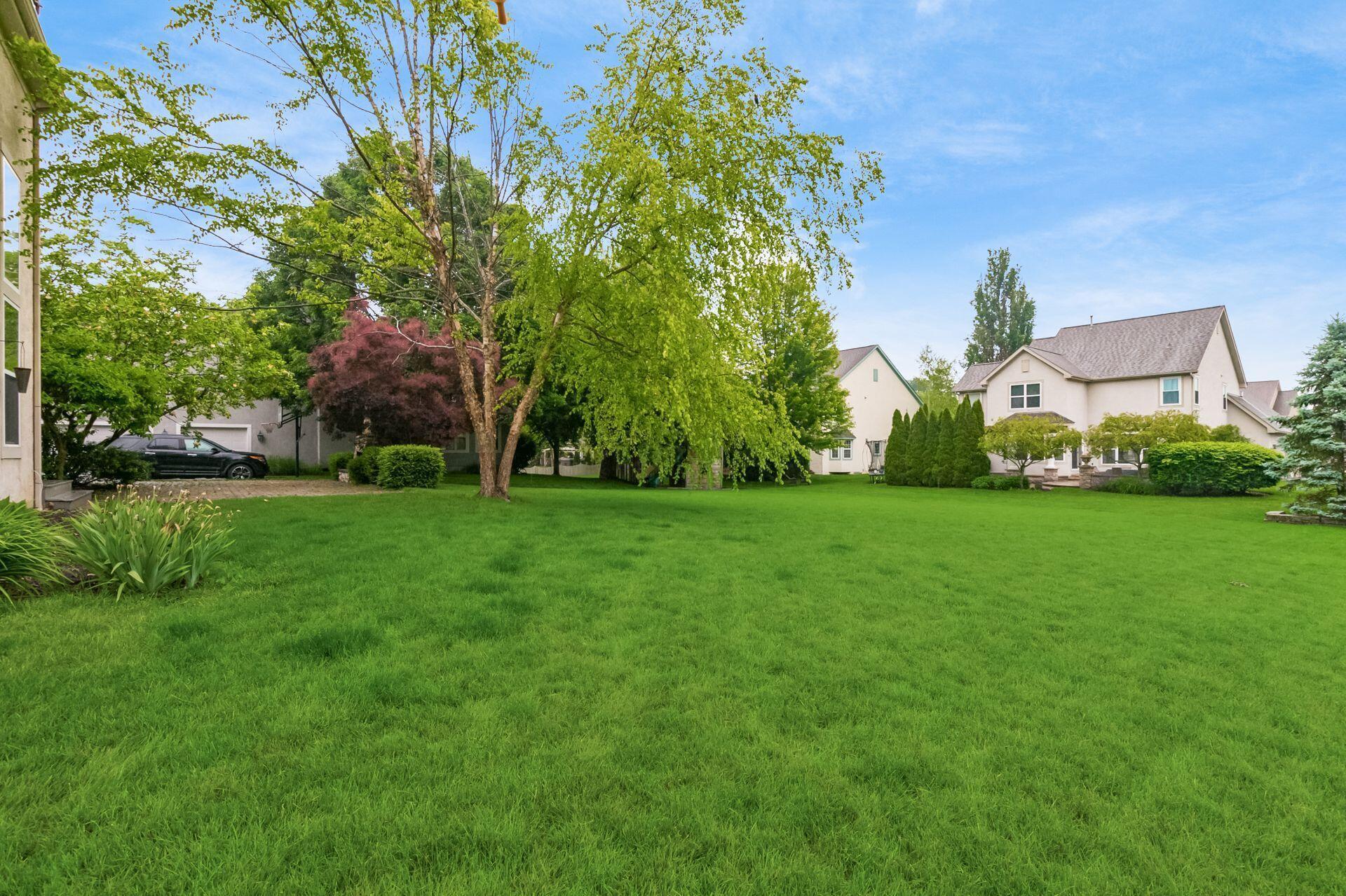 7985 Eric Court, Lewis Center, Ohio image 37