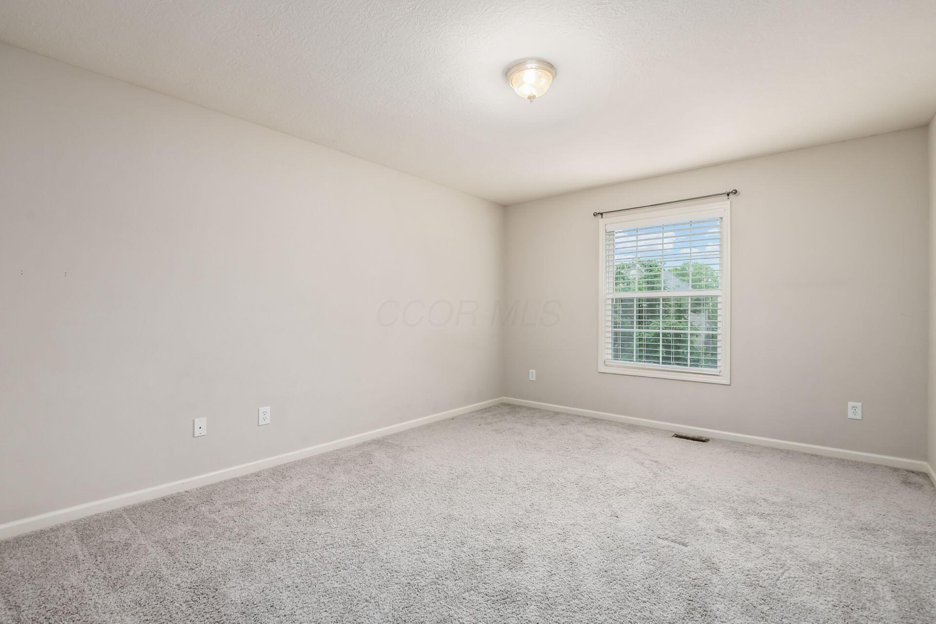 7985 Eric Court, Lewis Center, Ohio image 31