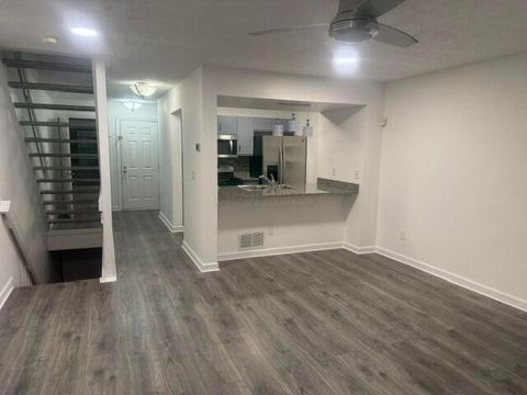 Tiny photo for 5681 Mango Lane 102D #102D, Hilliard, OH 43026 (MLS # 225045122)