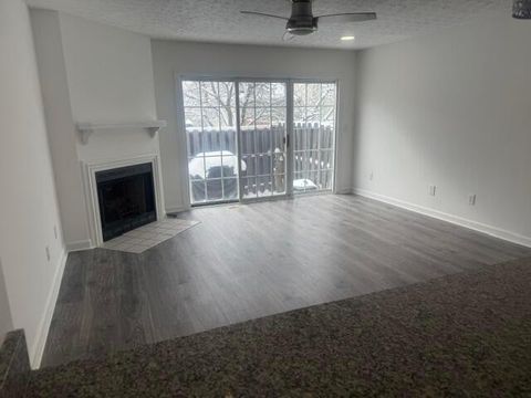 Tiny photo for 5681 Mango Lane 102D #102D, Hilliard, OH 43026 (MLS # 225045122)