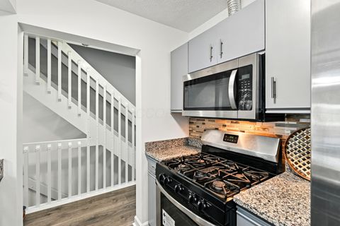 Tiny photo for 5681 Mango Lane 102D #102D, Hilliard, OH 43026 (MLS # 225045122)