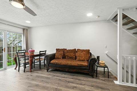 Tiny photo for 5681 Mango Lane 102D #102D, Hilliard, OH 43026 (MLS # 225045122)