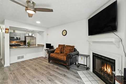 Tiny photo for 5681 Mango Lane 102D #102D, Hilliard, OH 43026 (MLS # 225045122)