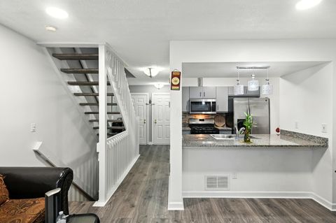 Tiny photo for 5681 Mango Lane 102D #102D, Hilliard, OH 43026 (MLS # 225045122)