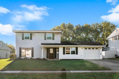 Photo of 5340 Edgeview Road, Columbus, OH 43207 (MLS # 226000382)