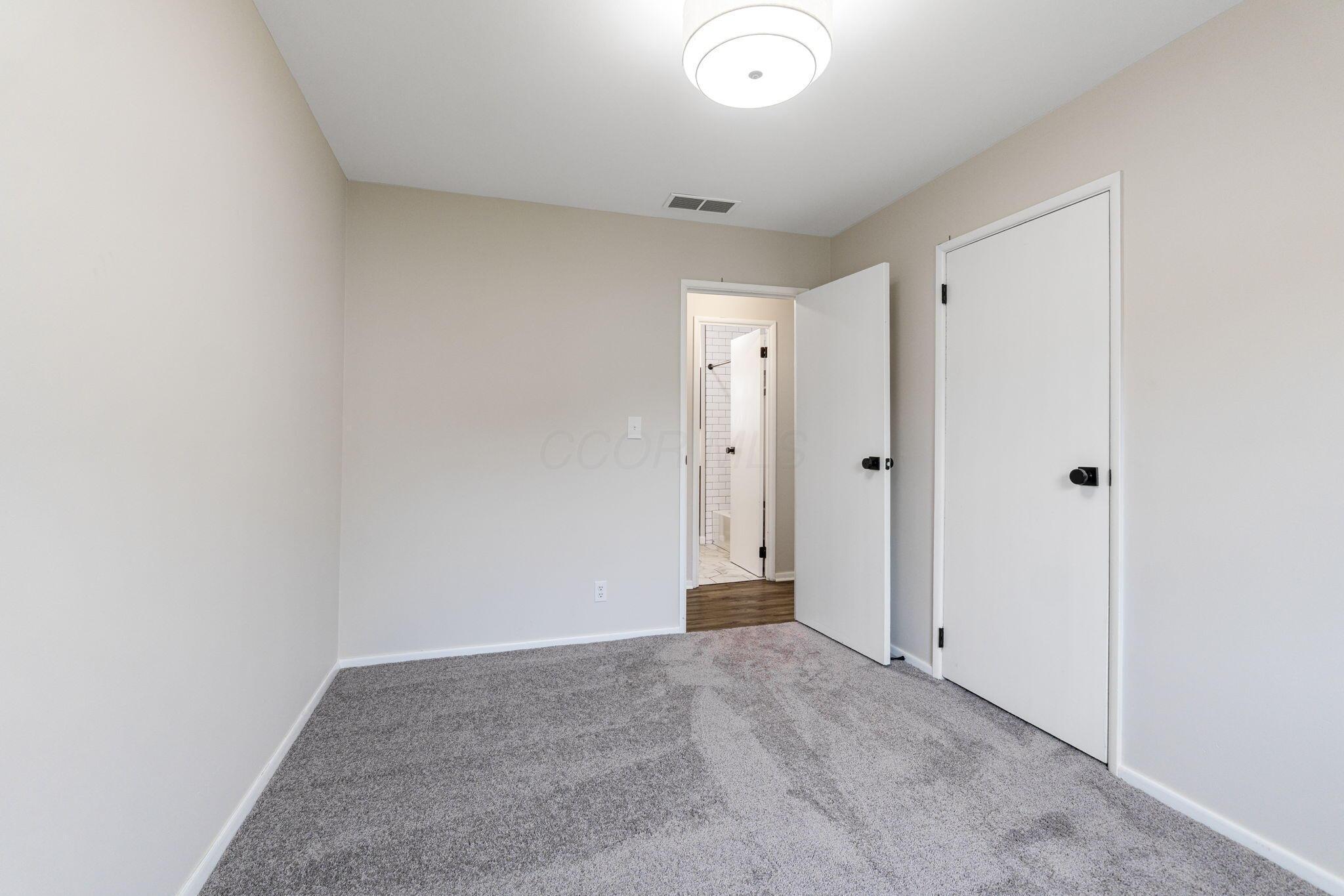 884 Pleasant Drive, Reynoldsburg, Ohio image 32