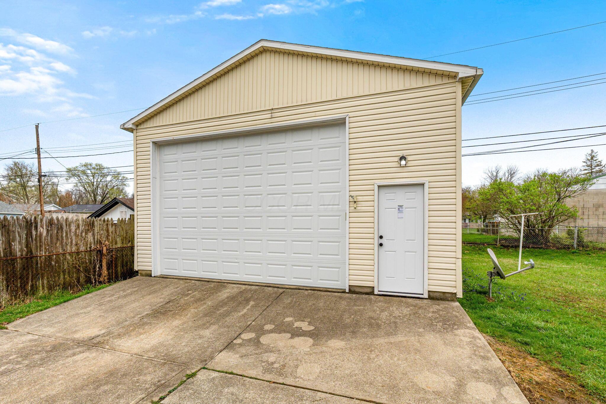 884 Pleasant Drive, Reynoldsburg, Ohio image 38