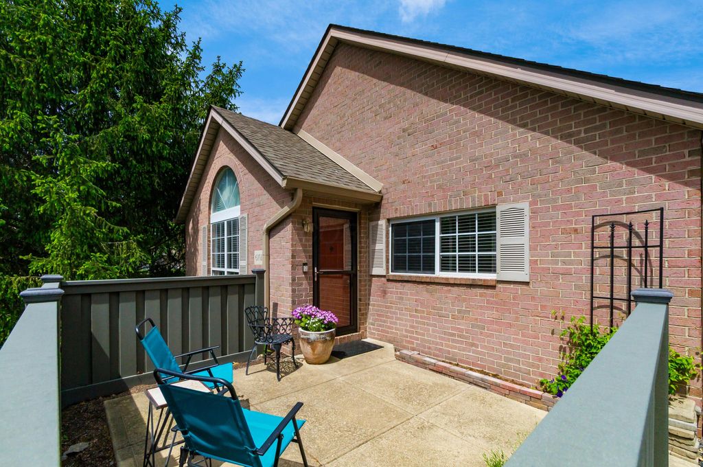 Photo of 6101 Blendon Chase Drive, Westerville, OH 43081 (MLS # 226014312)
