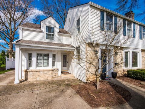 Tiny photo for 1508 Berkshire Road, Columbus, OH 43221 (MLS # 226007862)
