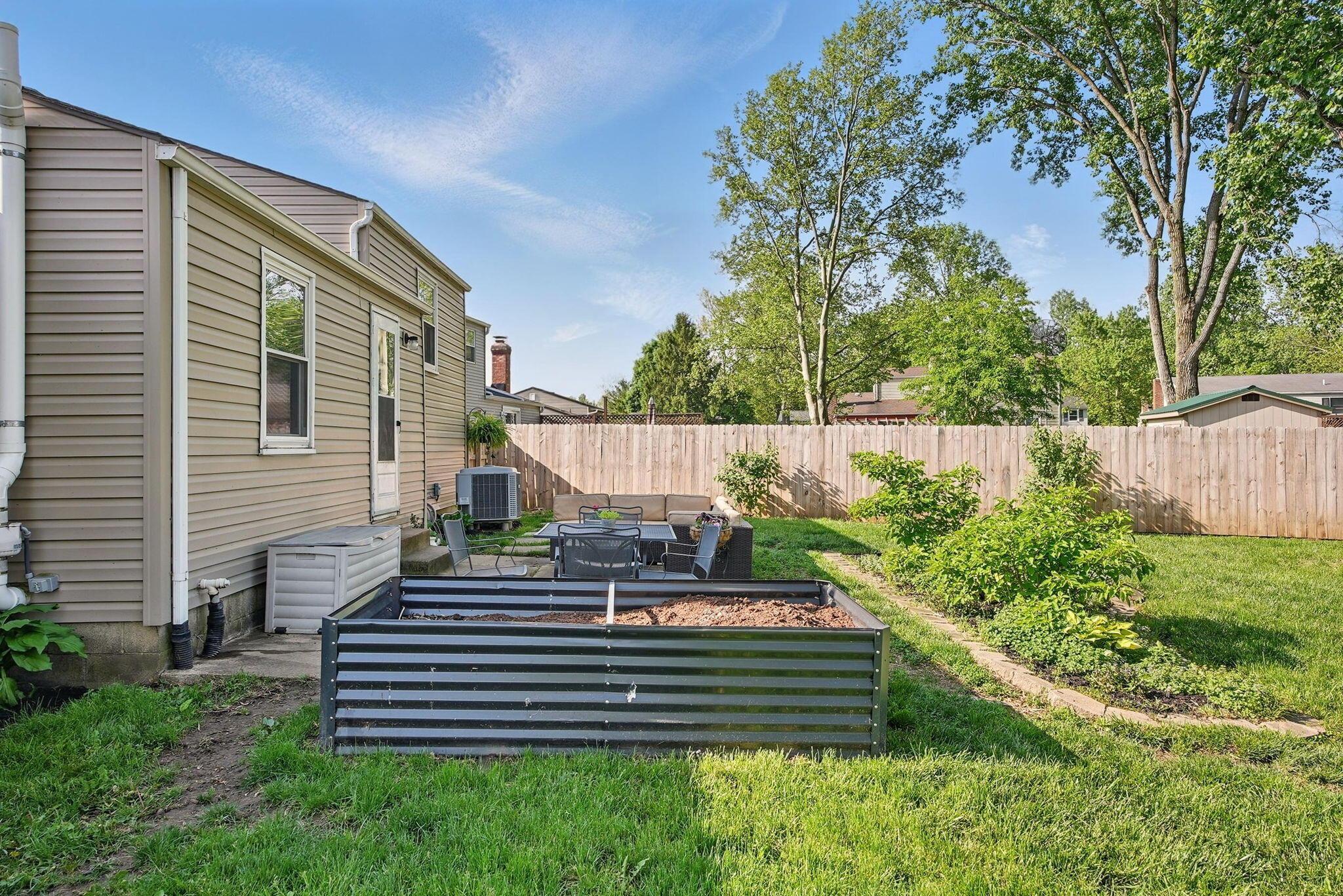 651 Dovalon Place, Galloway, Ohio image 44