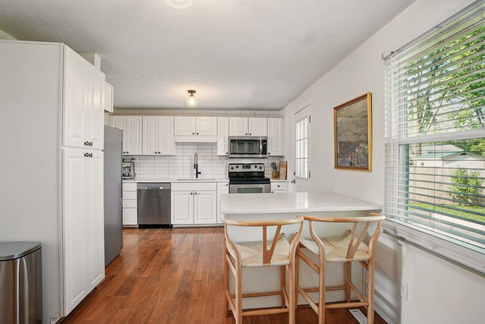 651 Dovalon Place, Galloway, Ohio image 16