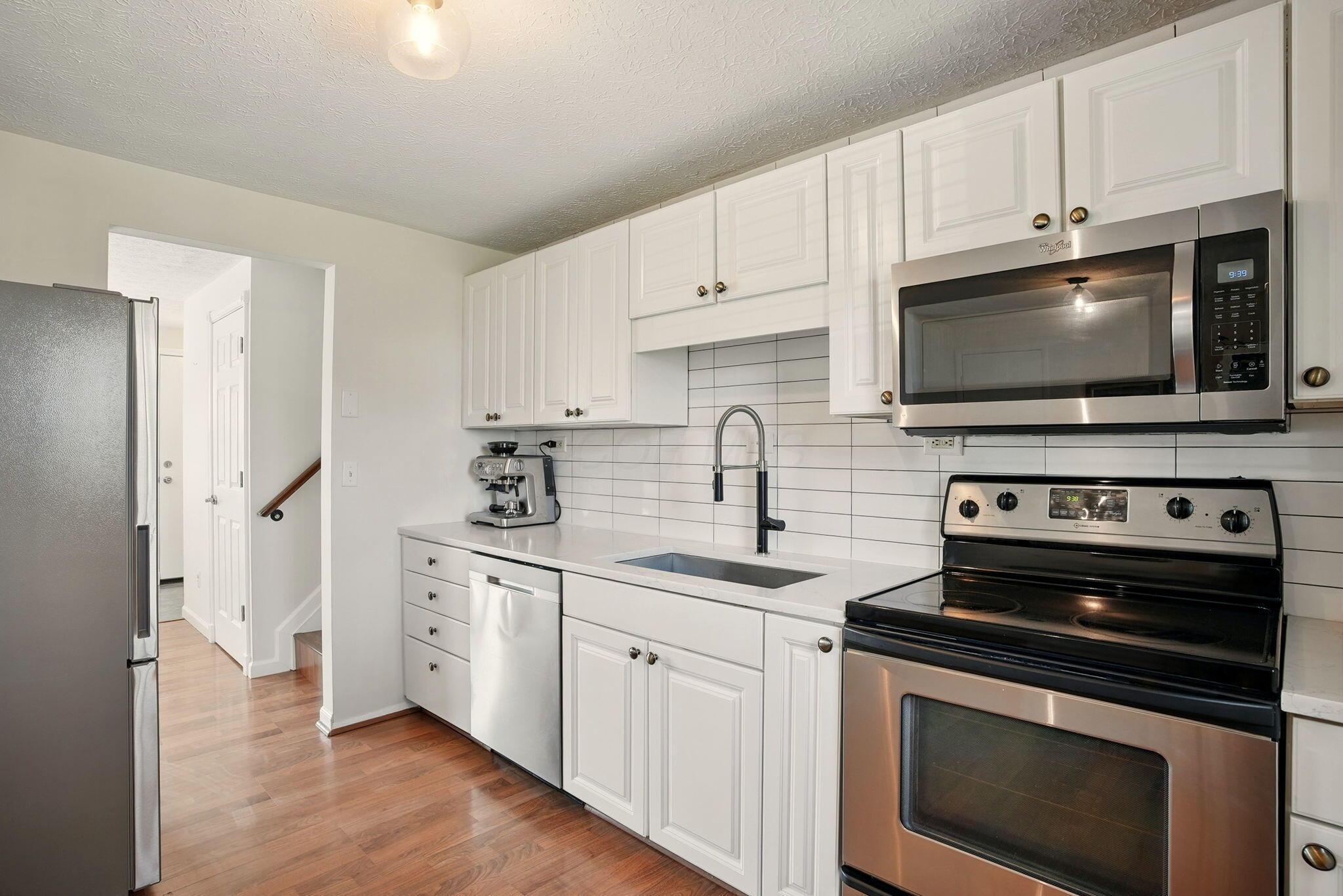 651 Dovalon Place, Galloway, Ohio image 18