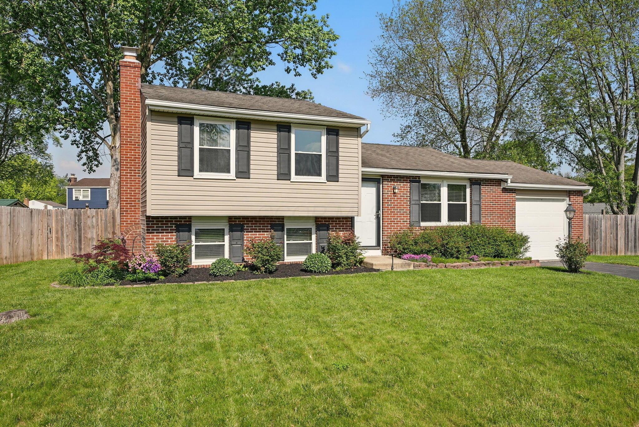 651 Dovalon Place, Galloway, Ohio image 7