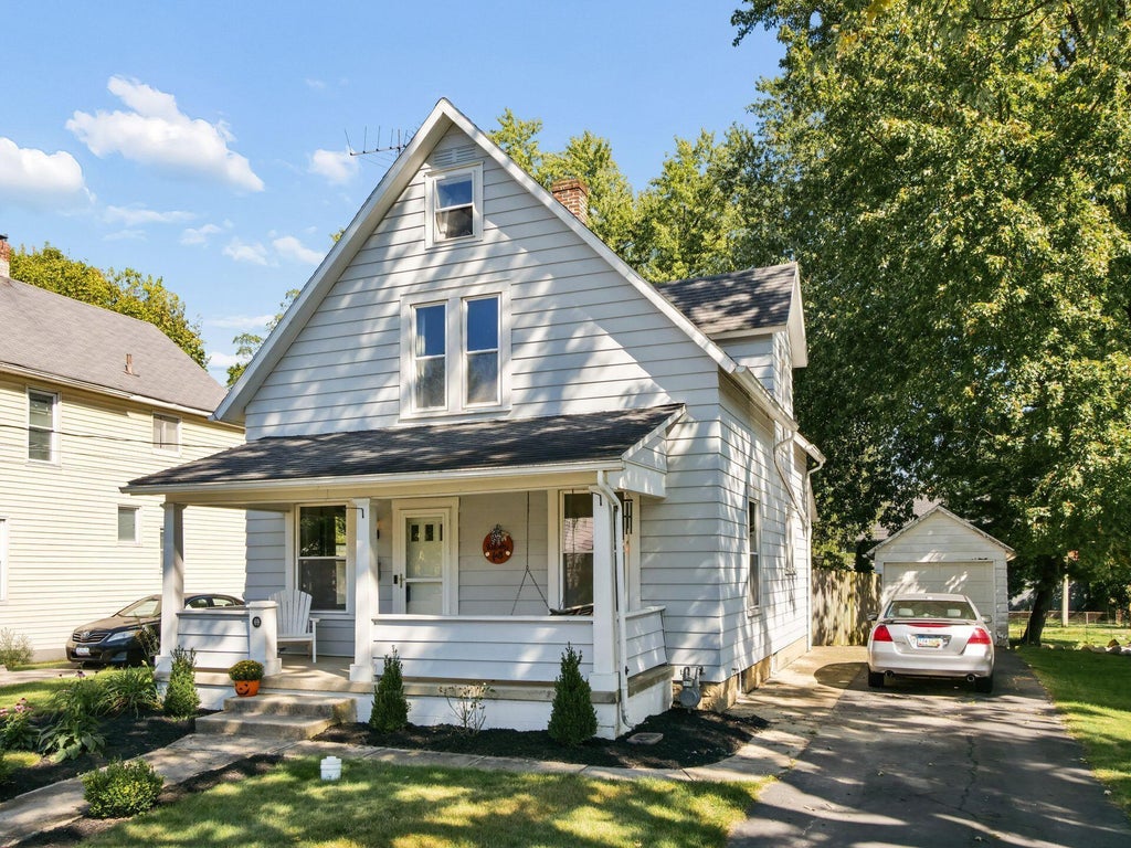 Photo of 69 Columbus Avenue, Delaware, OH 43015 (MLS # 226037336)