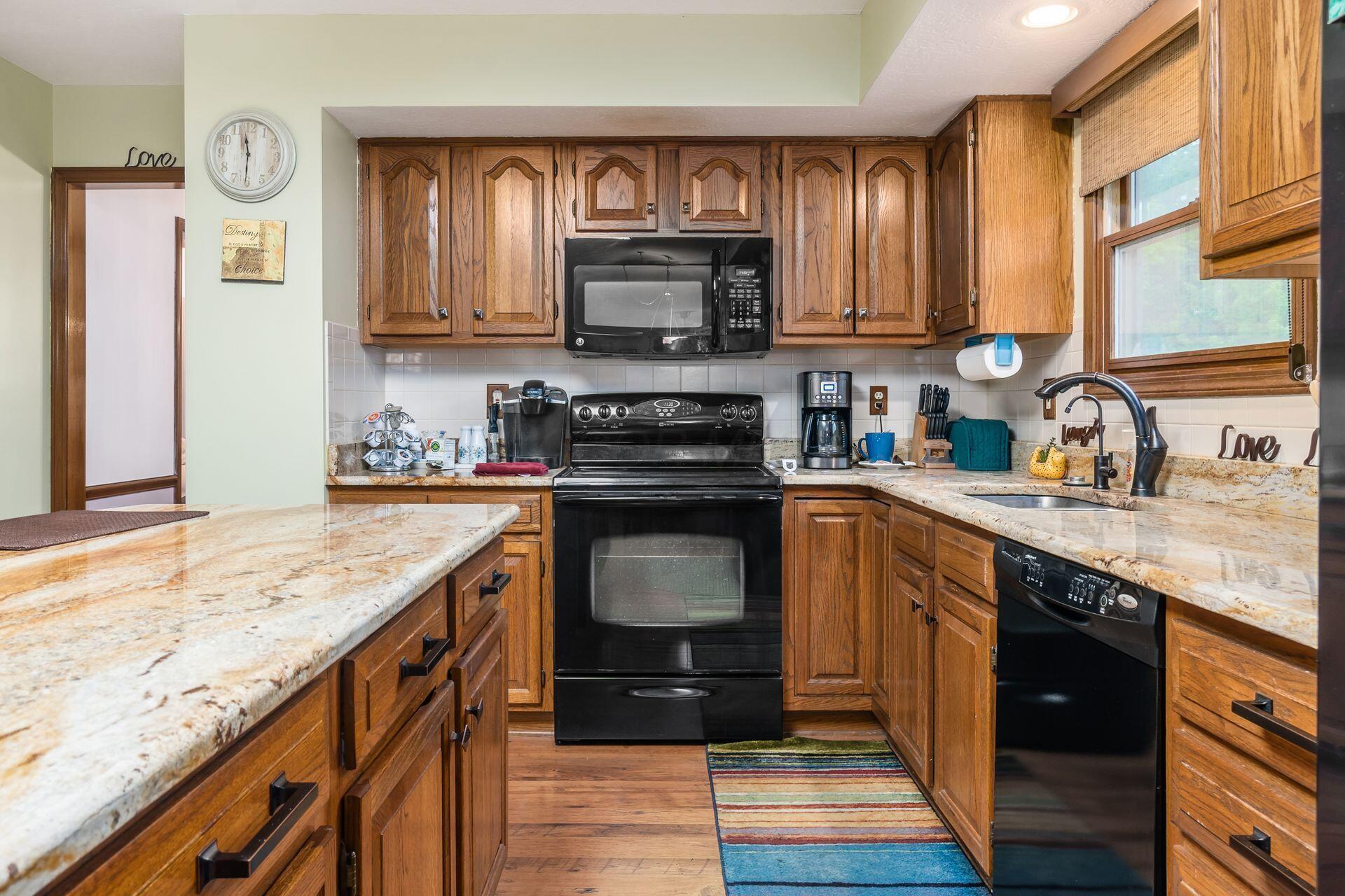 716 Winsholen Court, Westerville, Ohio image 11