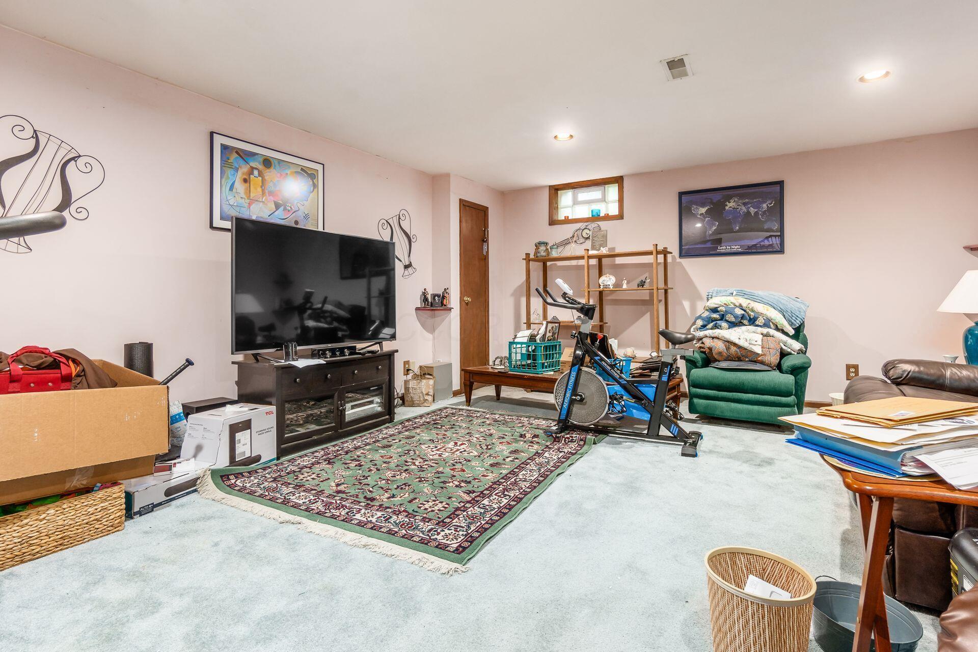 716 Winsholen Court, Westerville, Ohio image 16