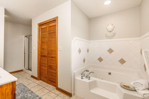 Tiny photo for 4045 Apple Valley Drive LOT 10 #LOT 10, Howard, OH 43028 (MLS # 225046215)