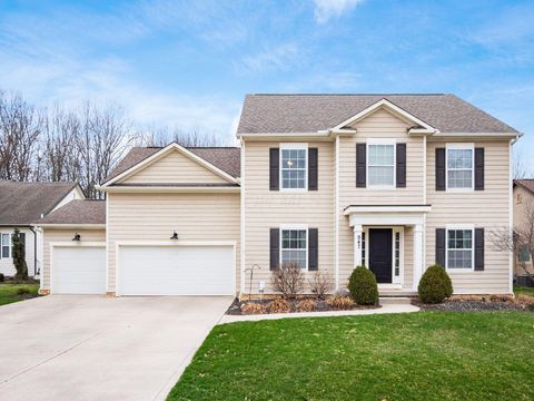 Photo of 947 Suzanne Way, Blacklick, OH 43004 (MLS # 226007246)