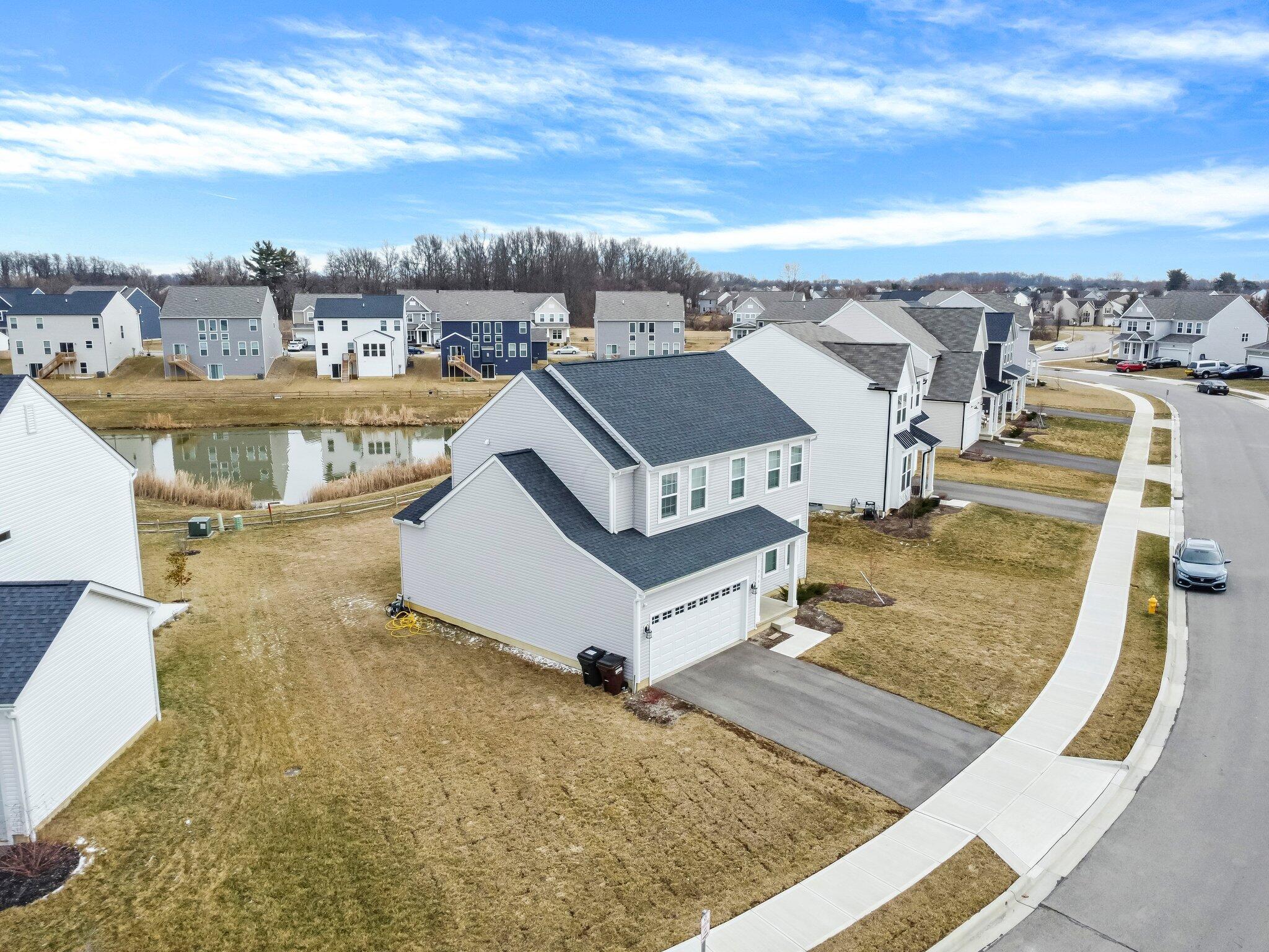 9061 Philmont Curve Drive, Blacklick, Ohio image 4