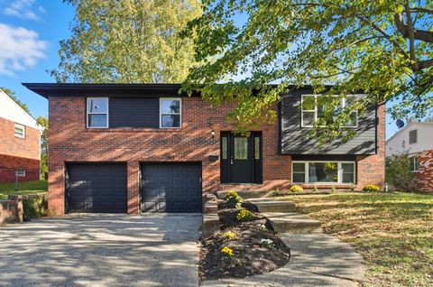Photo of 1782 Newfield Road, Columbus, OH 43209 (MLS # 225037979)