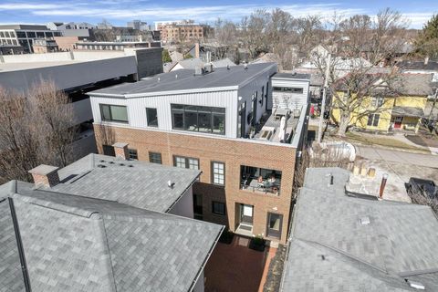 Tiny photo for 58 E Hubbard Avenue C #C, Columbus, OH 43215 (MLS # 226005562)