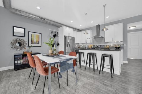 Tiny photo for 58 E Hubbard Avenue C #C, Columbus, OH 43215 (MLS # 226005562)