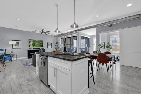 Tiny photo for 58 E Hubbard Avenue C #C, Columbus, OH 43215 (MLS # 226005562)