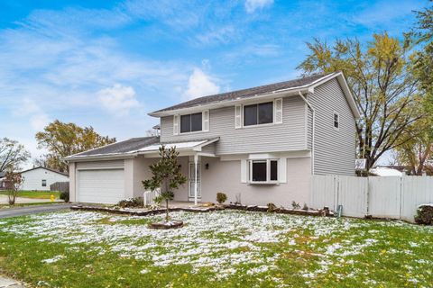 Photo of 2421 Yates Avenue, Grove City, OH 43123 (MLS # 225042785)