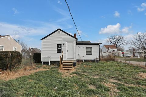 Tiny photo for 509 Helen Street, Columbus, OH 43223 (MLS # 225045272)