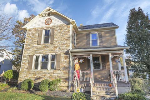 Photo of 505 N Spring Street, Logan, OH 43138 (MLS # 226002549)