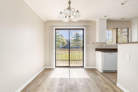 Tiny photo for 2727 Greystone Drive A #A, Columbus, OH 43220 (MLS # 226005839)