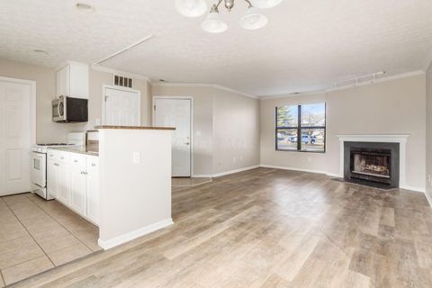 Tiny photo for 2727 Greystone Drive A #A, Columbus, OH 43220 (MLS # 226005839)