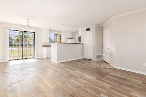 Tiny photo for 2727 Greystone Drive A #A, Columbus, OH 43220 (MLS # 226005839)