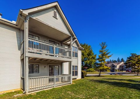 Tiny photo for 2727 Greystone Drive A #A, Columbus, OH 43220 (MLS # 226005839)