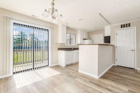 Tiny photo for 2727 Greystone Drive A #A, Columbus, OH 43220 (MLS # 226005839)