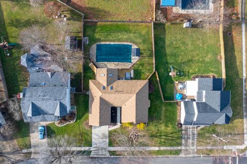 Tiny photo for 701 Hunters Run, Gahanna, OH 43230 (MLS # 225046206)