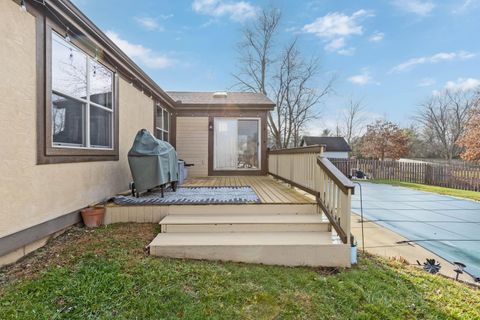 Tiny photo for 701 Hunters Run, Gahanna, OH 43230 (MLS # 225046206)