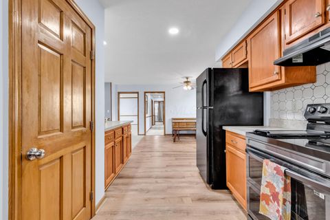 Tiny photo for 701 Hunters Run, Gahanna, OH 43230 (MLS # 225046206)