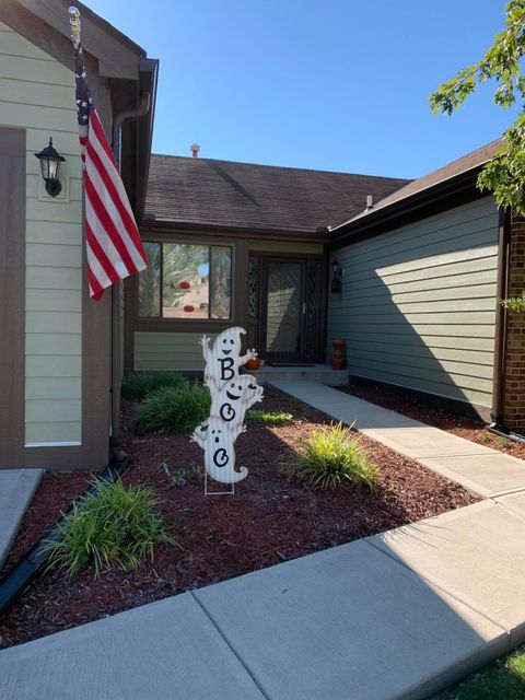 Tiny photo for 701 Hunters Run, Gahanna, OH 43230 (MLS # 225046206)