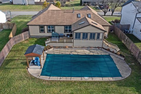 Tiny photo for 701 Hunters Run, Gahanna, OH 43230 (MLS # 225046206)