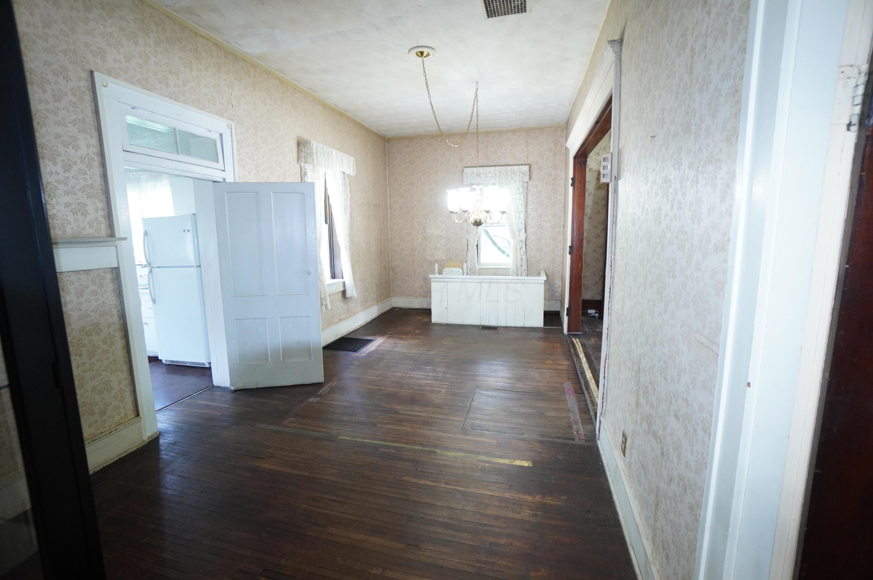 7 W Columbus Street, Lithopolis, Ohio image 20