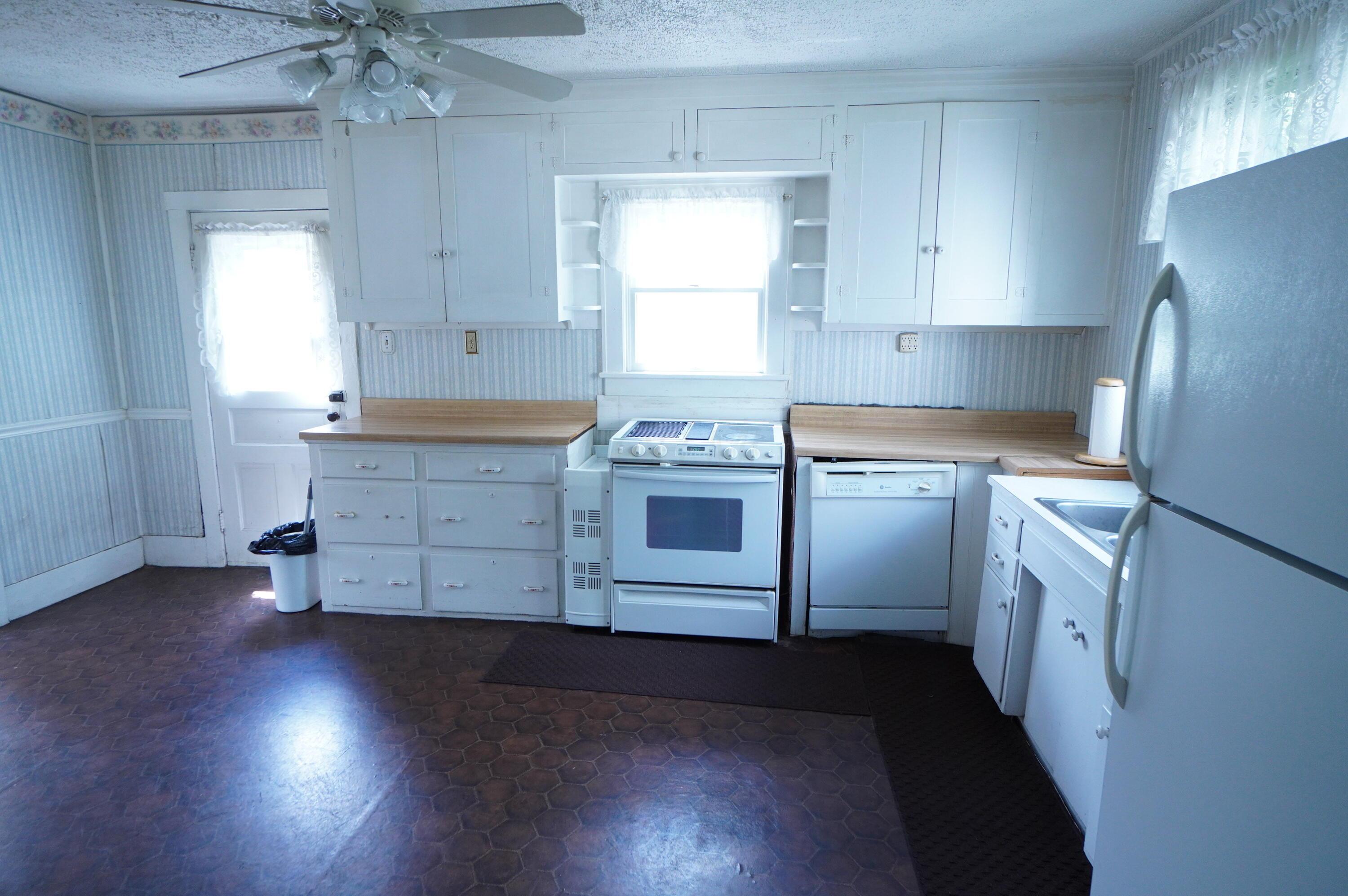 7 W Columbus Street, Lithopolis, Ohio image 33