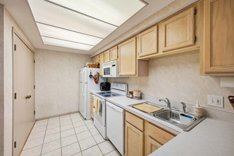 Tiny photo for 2487 Timbers Edge Lane, Columbus, OH 43235 (MLS # 226002814)