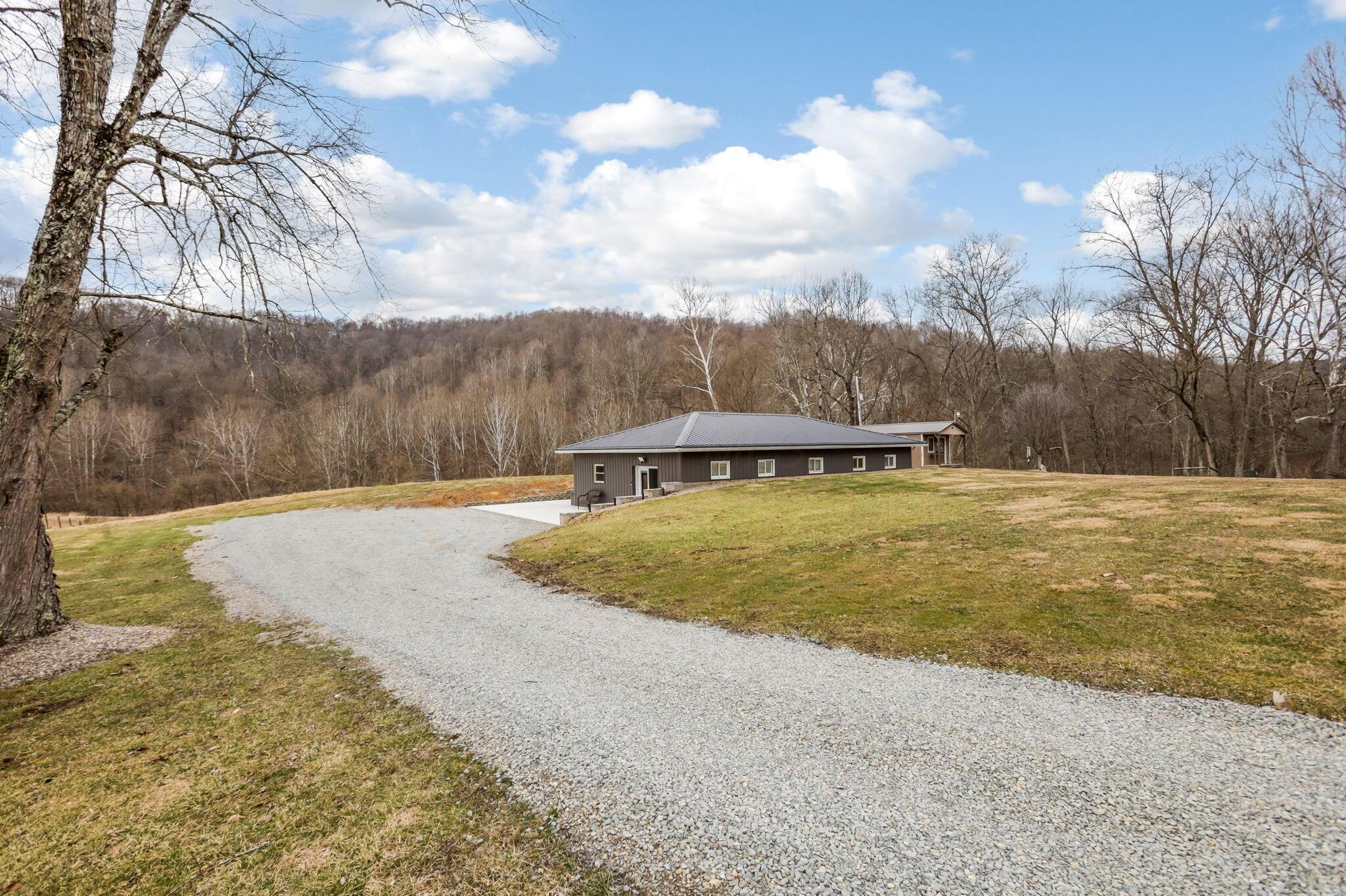 39885 Road Fork Road, Caldwell, Ohio image 4