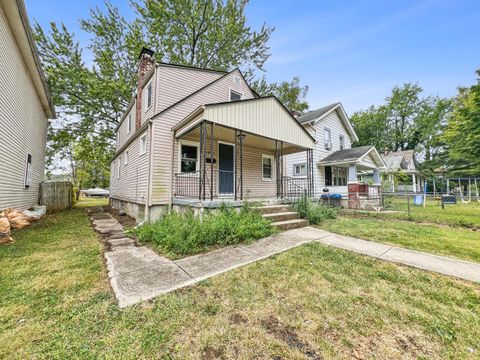 Tiny photo for 1461 Aberdeen Avenue, Columbus, OH 43211 (MLS # 225037436)