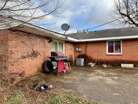 Tiny photo for 3747 Ferman Road, Columbus, OH 43207 (MLS # 225045387)