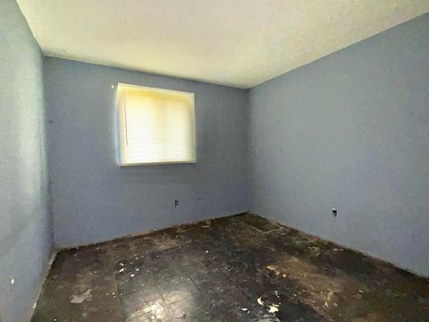 Tiny photo for 3747 Ferman Road, Columbus, OH 43207 (MLS # 225045387)