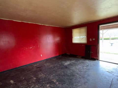 Tiny photo for 3747 Ferman Road, Columbus, OH 43207 (MLS # 225045387)