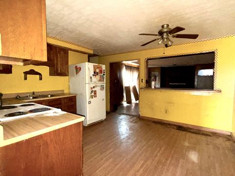 Tiny photo for 3747 Ferman Road, Columbus, OH 43207 (MLS # 225045387)