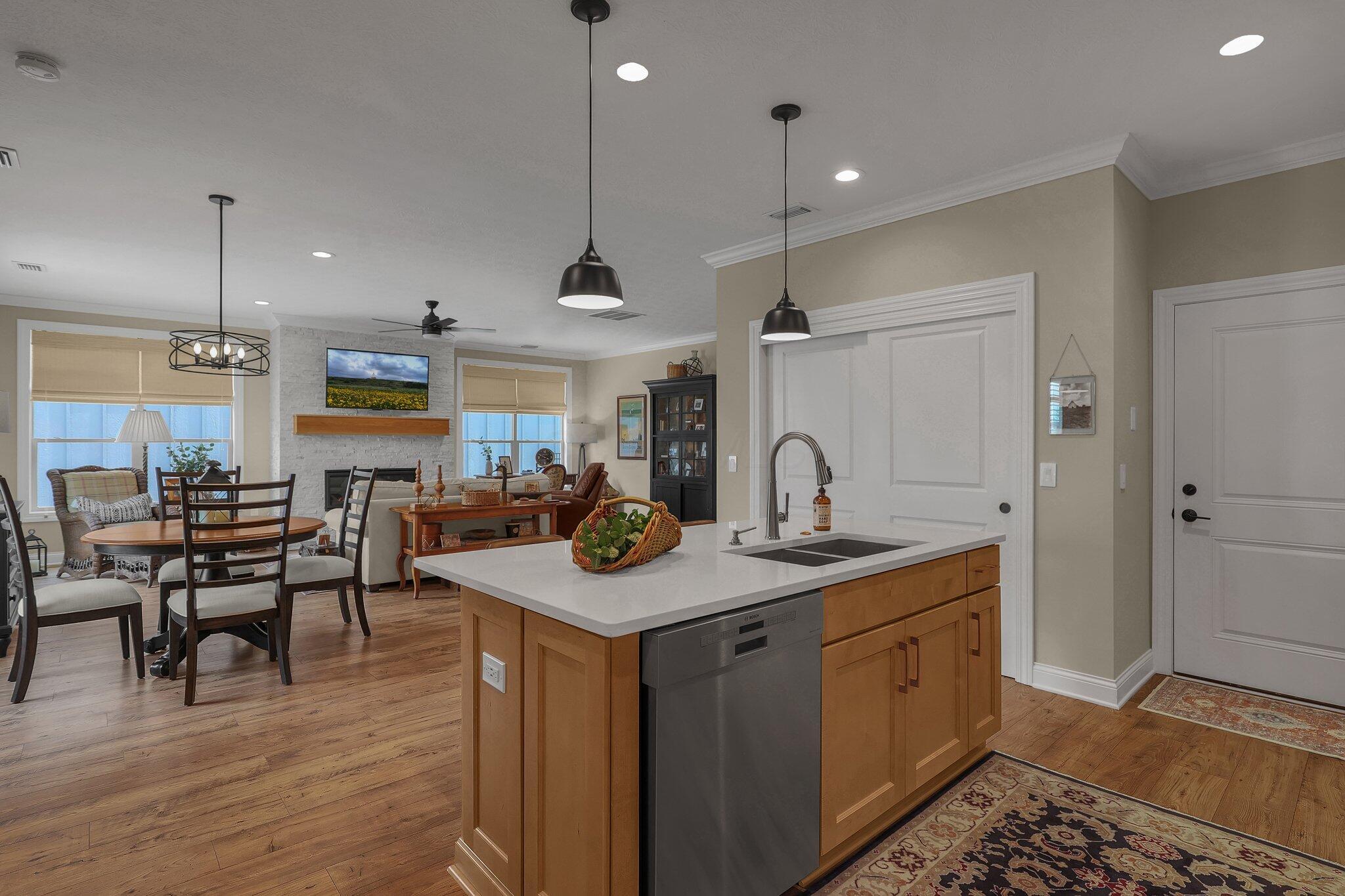 3628 Backstretch Way, Grove City, Ohio image 10